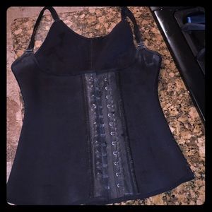 Size medium waist trainer real deal from Colombia